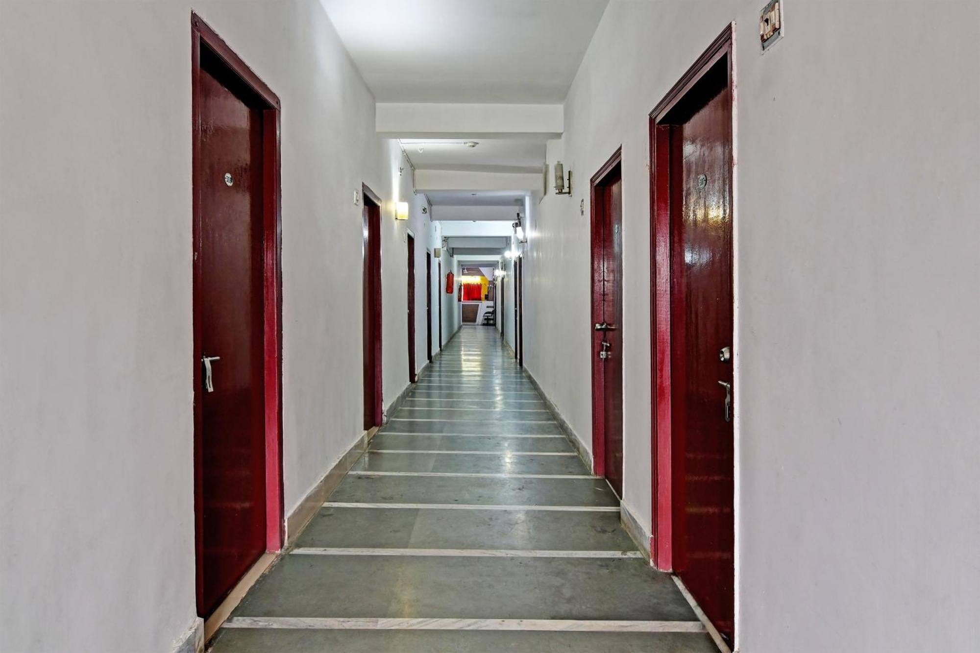 Hotel O Red Rose Near Noapara Metro Station Calcuta Exterior foto
